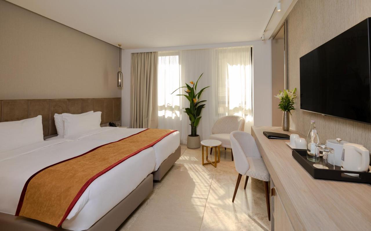 Hotel Royal Asbu Tunis Exteriör bild